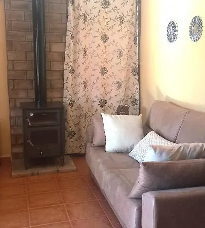 Rural La Solana, A 12 Kilometros De En Plena Sierra, Con Piscina *