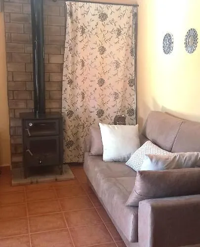 Rural La Solana, A 12 Kilometros De En Plena Sierra, Con Piscina *